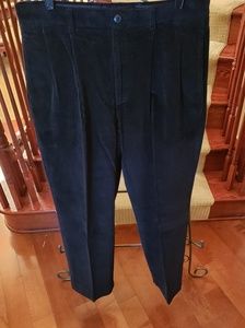 Men's Corduroy Classic Fit Flat Front Pant